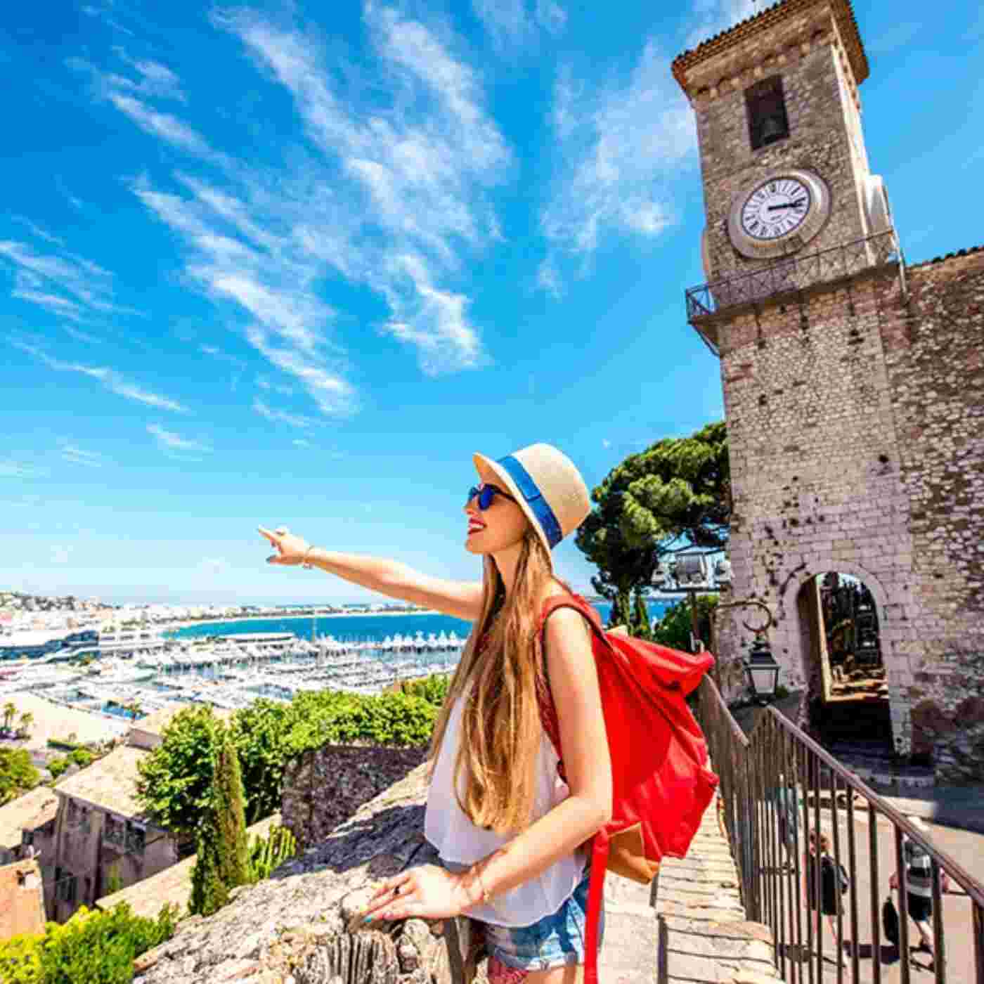 Les retombées économiques du tourisme Femme touriste en France
